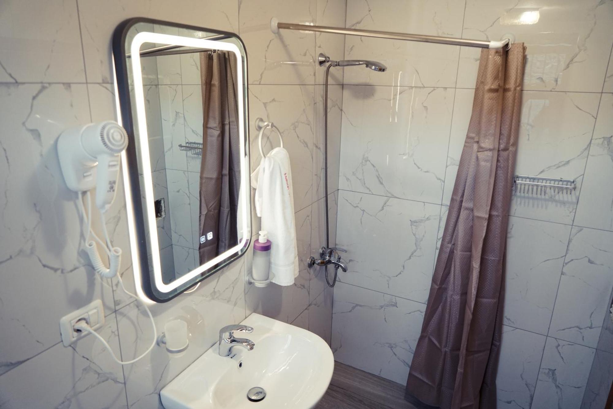 Guesthouse Arber Gjirokastër 外观 照片