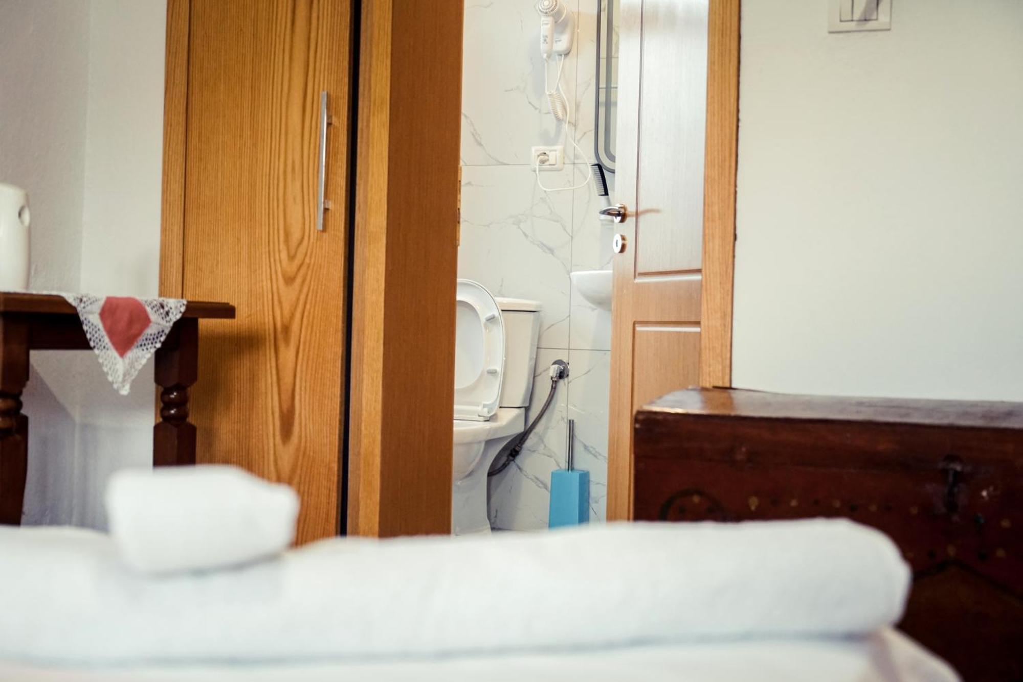 Guesthouse Arber Gjirokastër 外观 照片