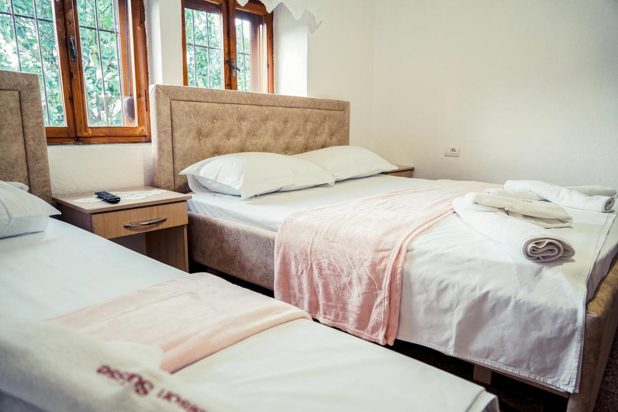 Guesthouse Arber Gjirokastër 外观 照片