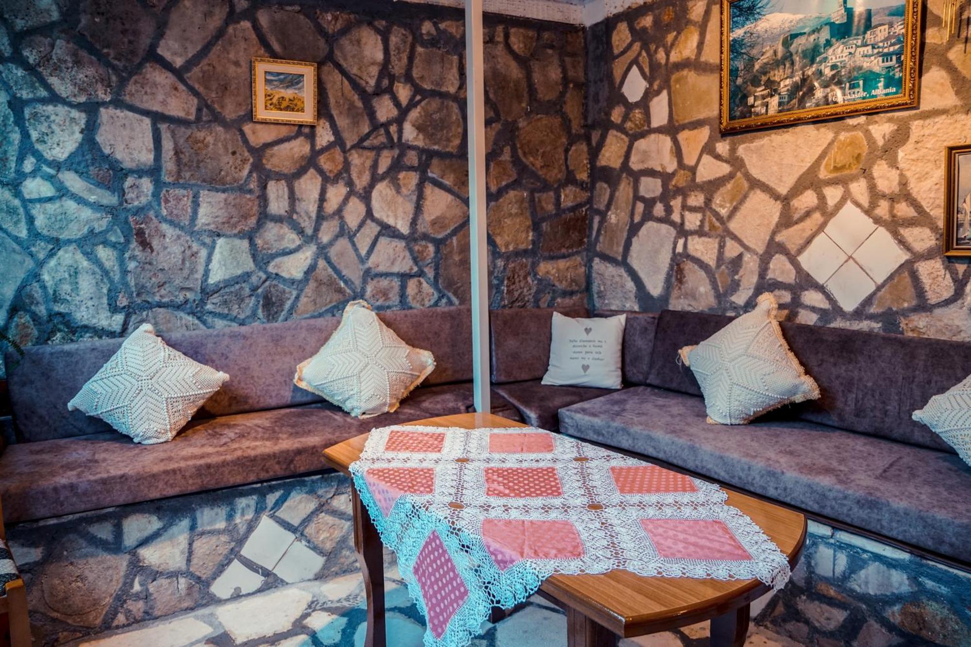 Guesthouse Arber Gjirokastër 外观 照片